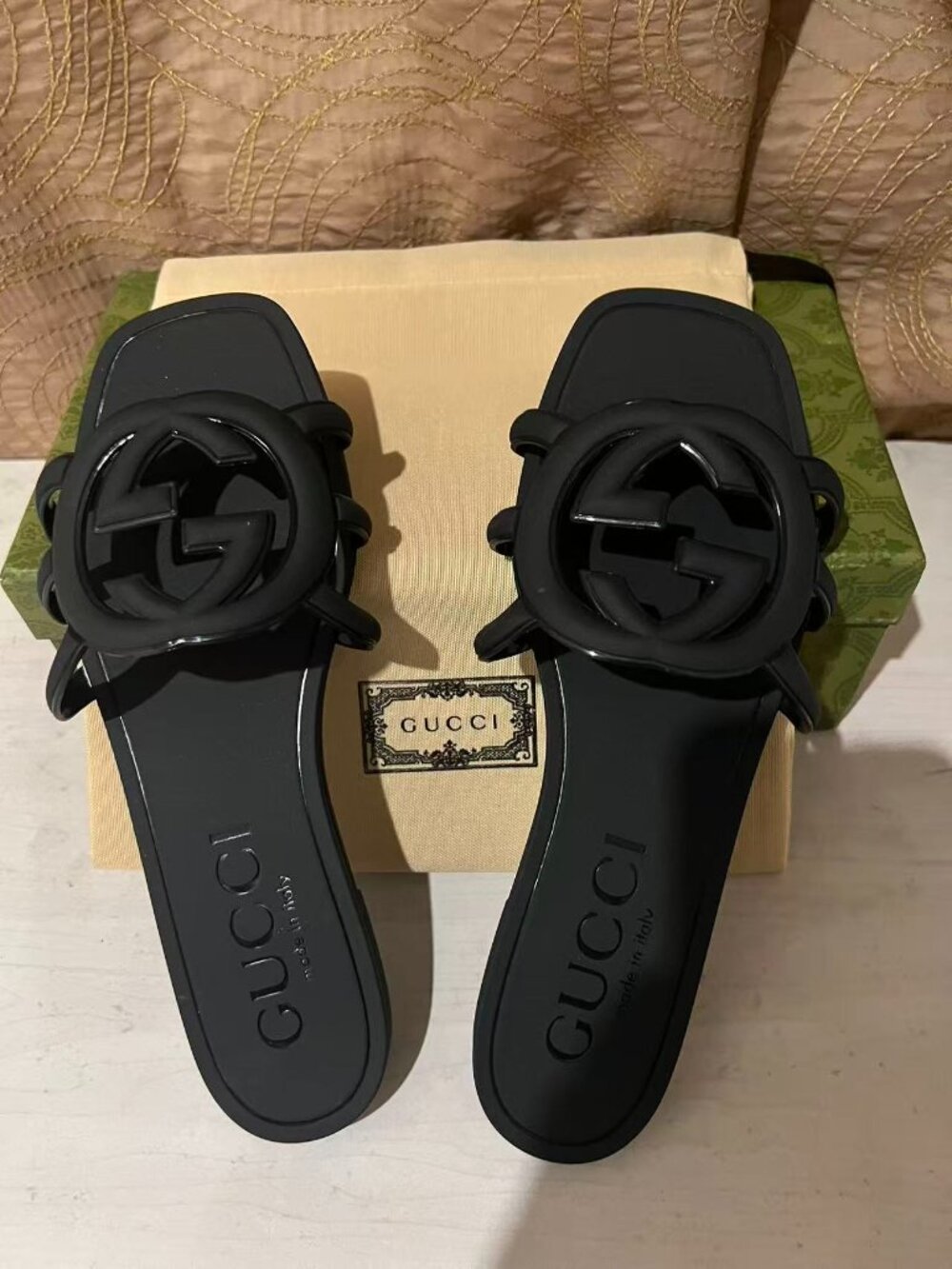 Gucci Women’s Black Marmont Rubber Slides